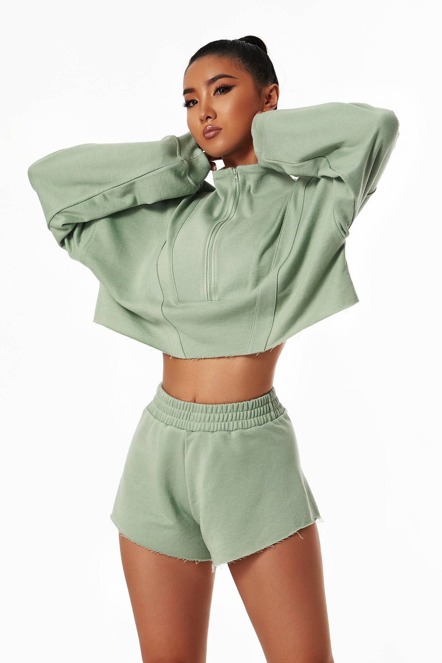 Activewear Set with Cropped Sweatshirt &amp; Mini Short – Stylish &amp; Comfy