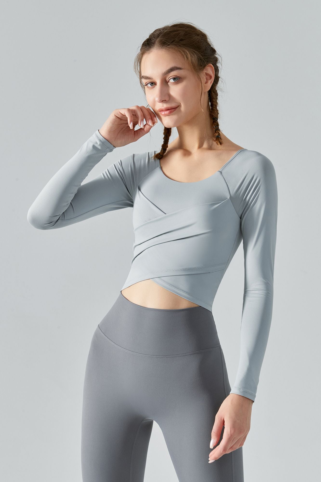 Long Sleeve Yoga Top with Front Tie Wrap Detailing for Stylish Comfort