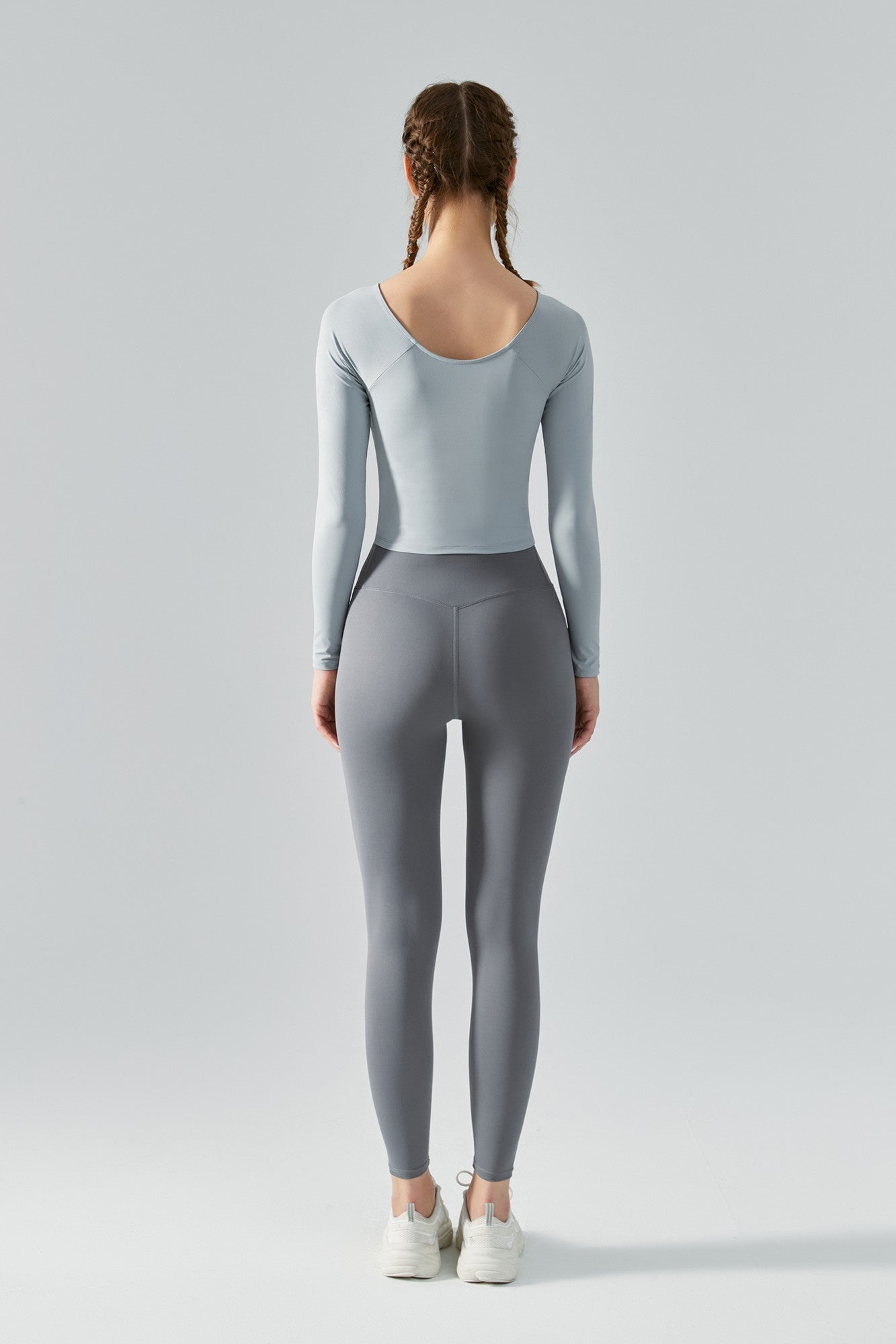 Long Sleeve Yoga Top with Front Tie Wrap Detailing for Stylish Comfort