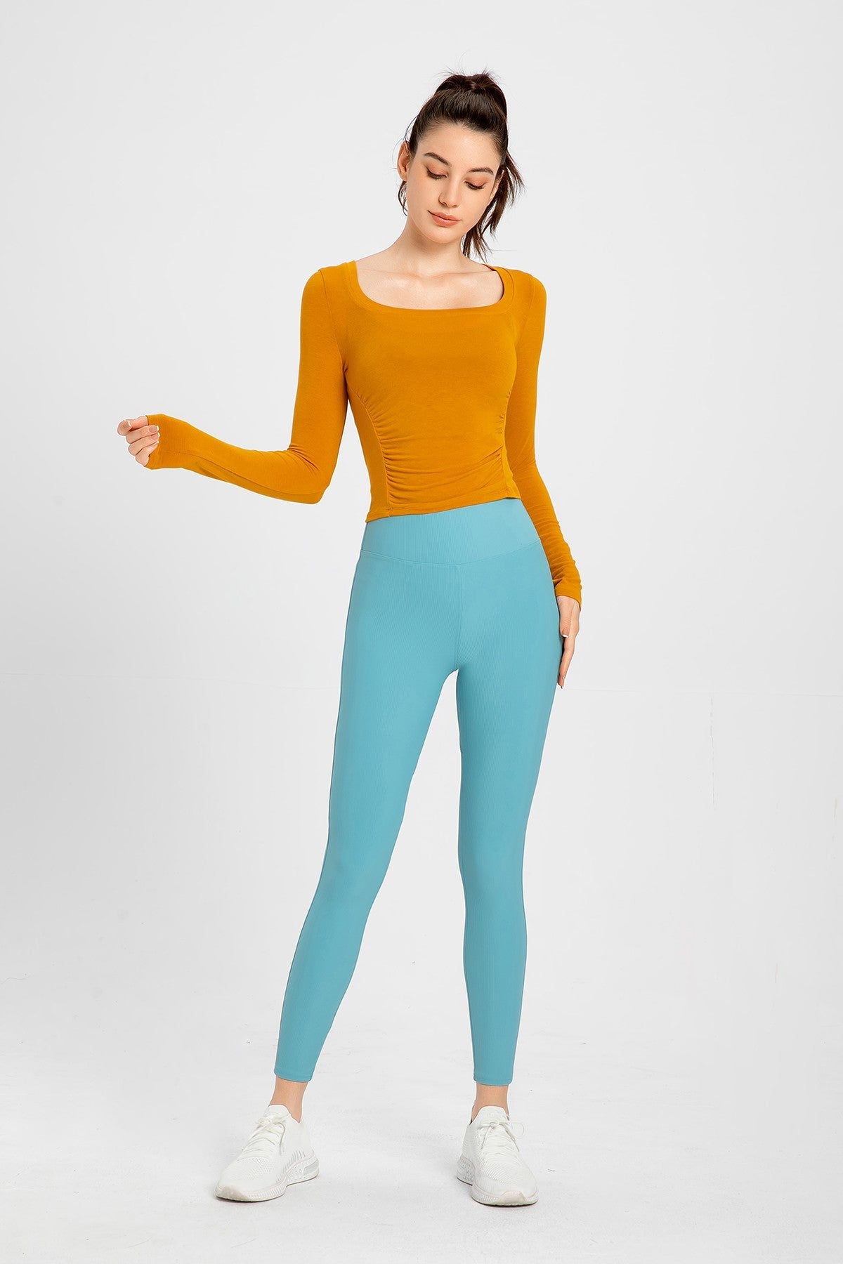 Side Ruched Long Sleeve Crop Top - Chic &amp; Comfortable Activewear