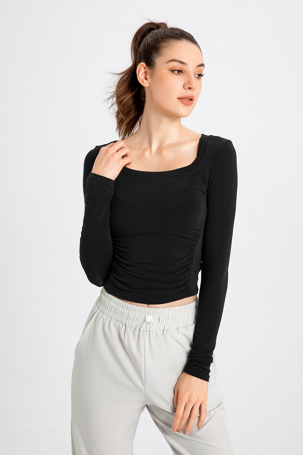 Side Ruched Long Sleeve Crop Top - Chic &amp; Comfortable Activewear