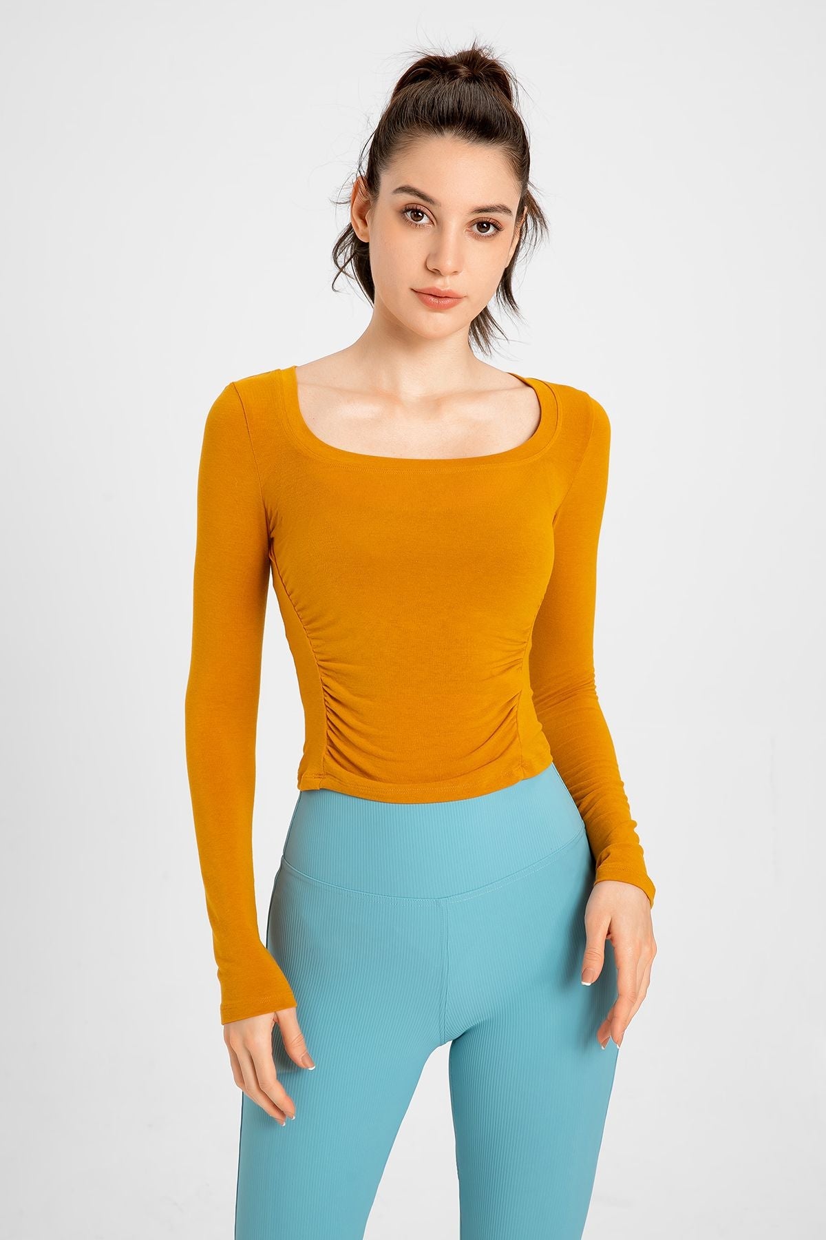 Side Ruched Long Sleeve Crop Top - Chic &amp; Comfortable Activewear