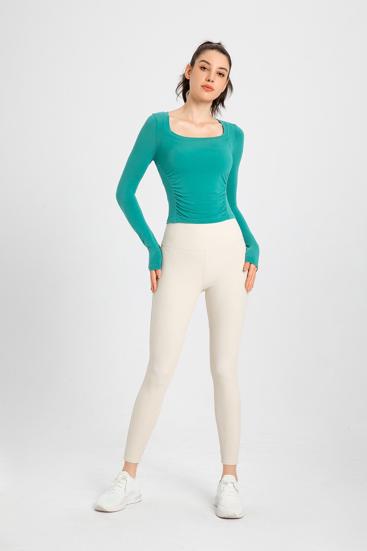 Side Ruched Long Sleeve Crop Top - Chic &amp; Comfortable Activewear