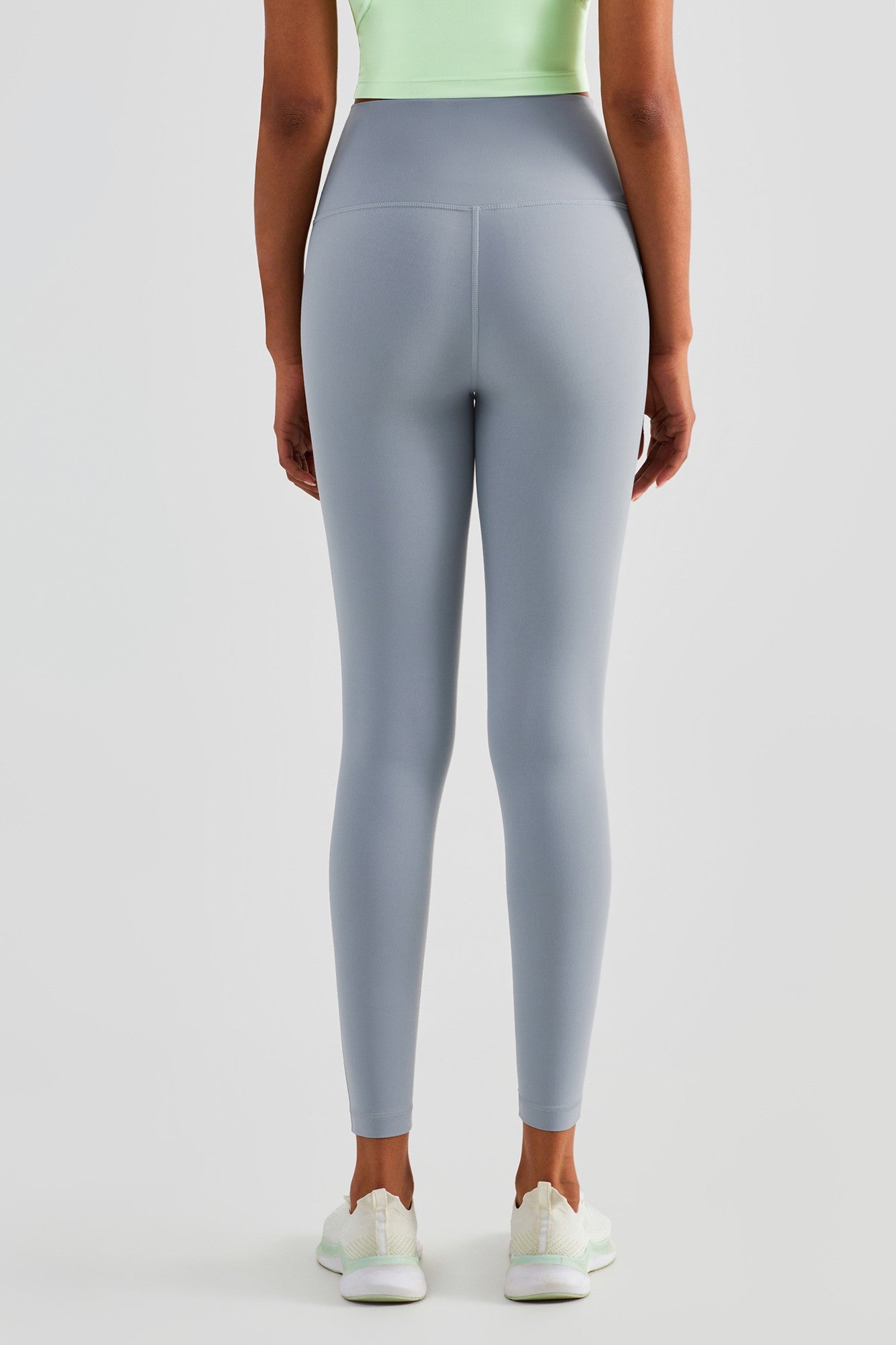 No Front Seam Leggings with Hidden Pocket