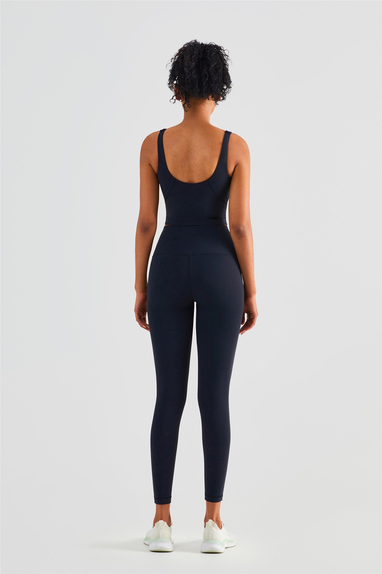 No Front Seam Leggings with Hidden Pocket