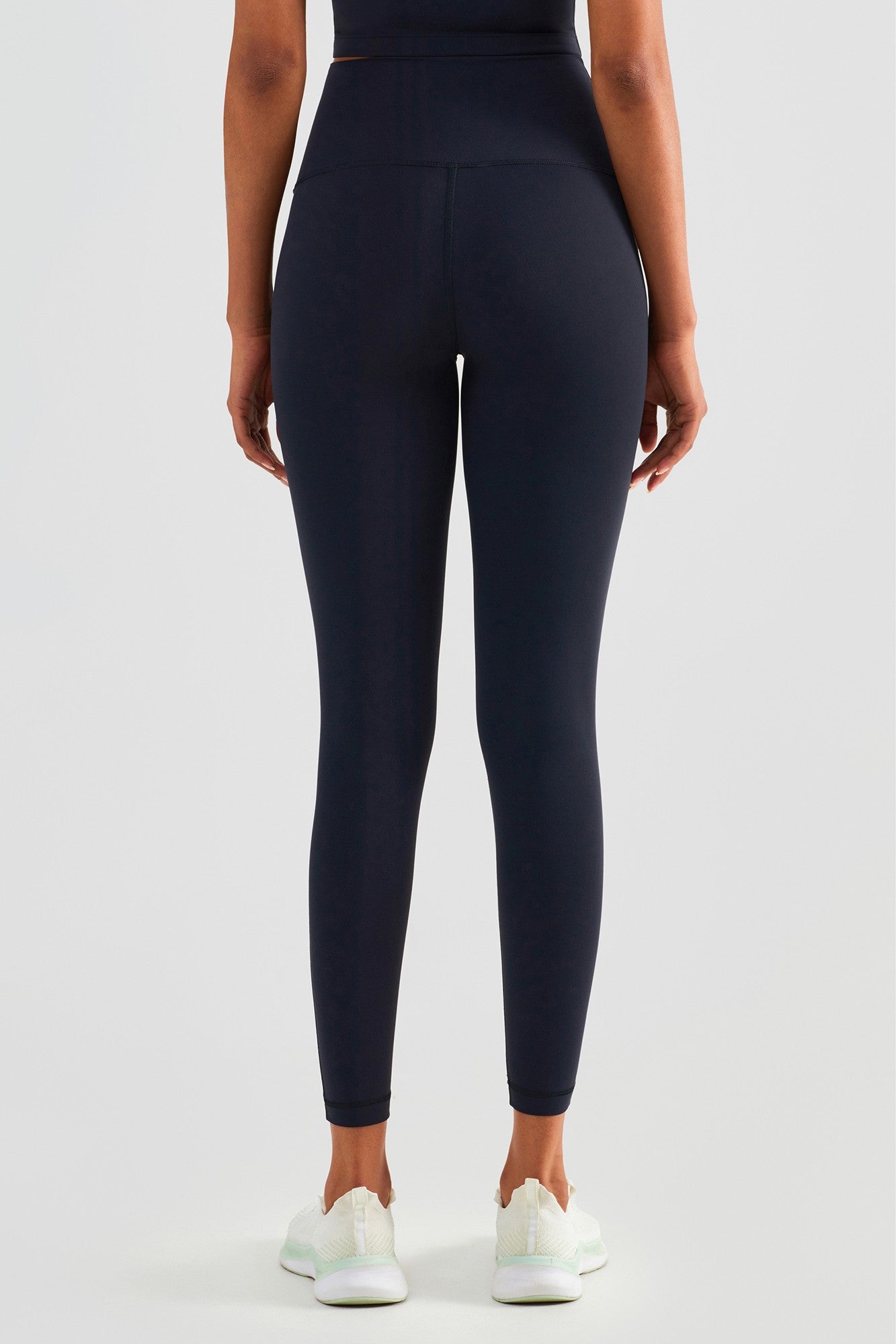 No Front Seam Leggings with Hidden Pocket