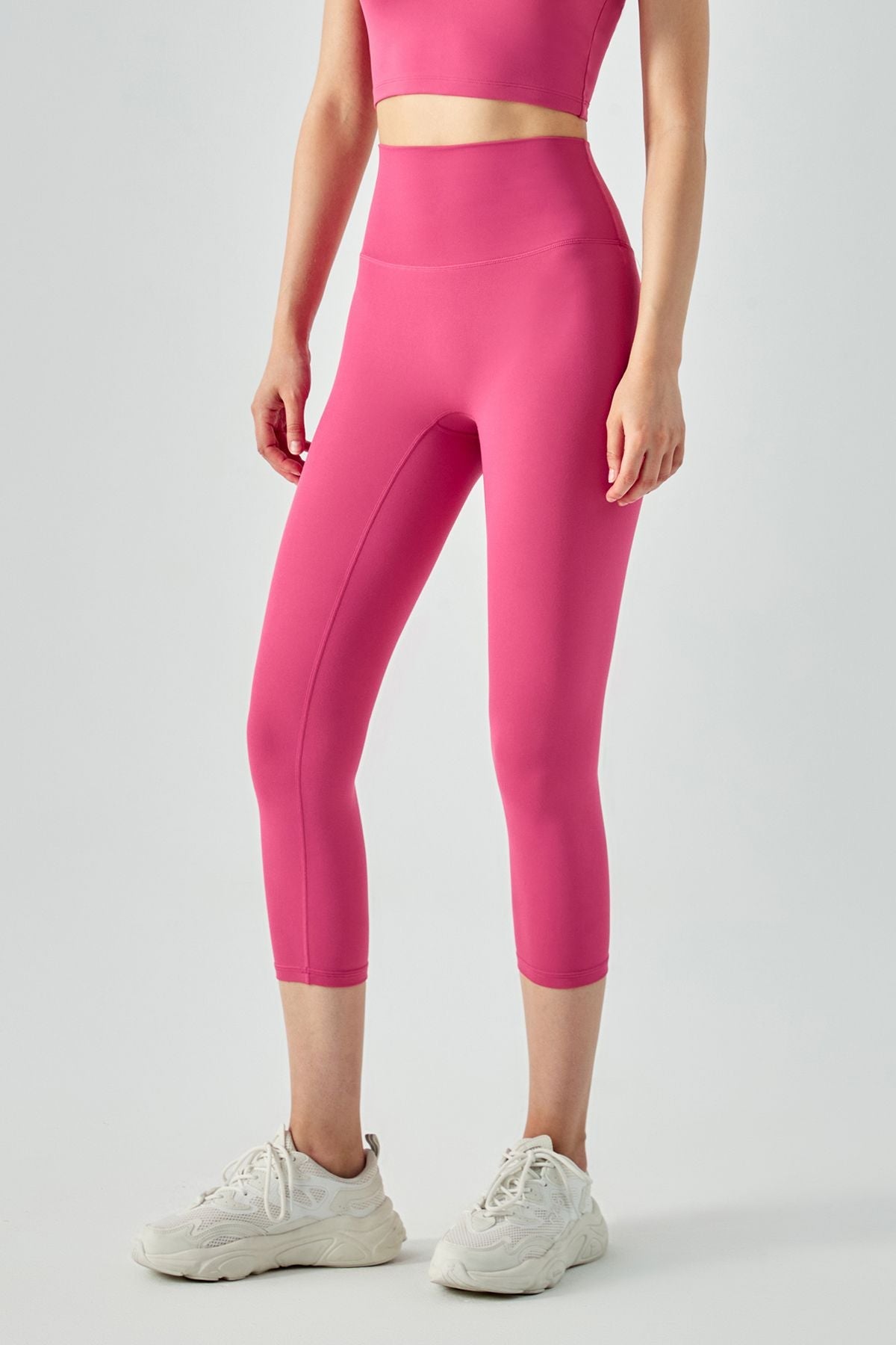 No Front Seam Capri Leggings