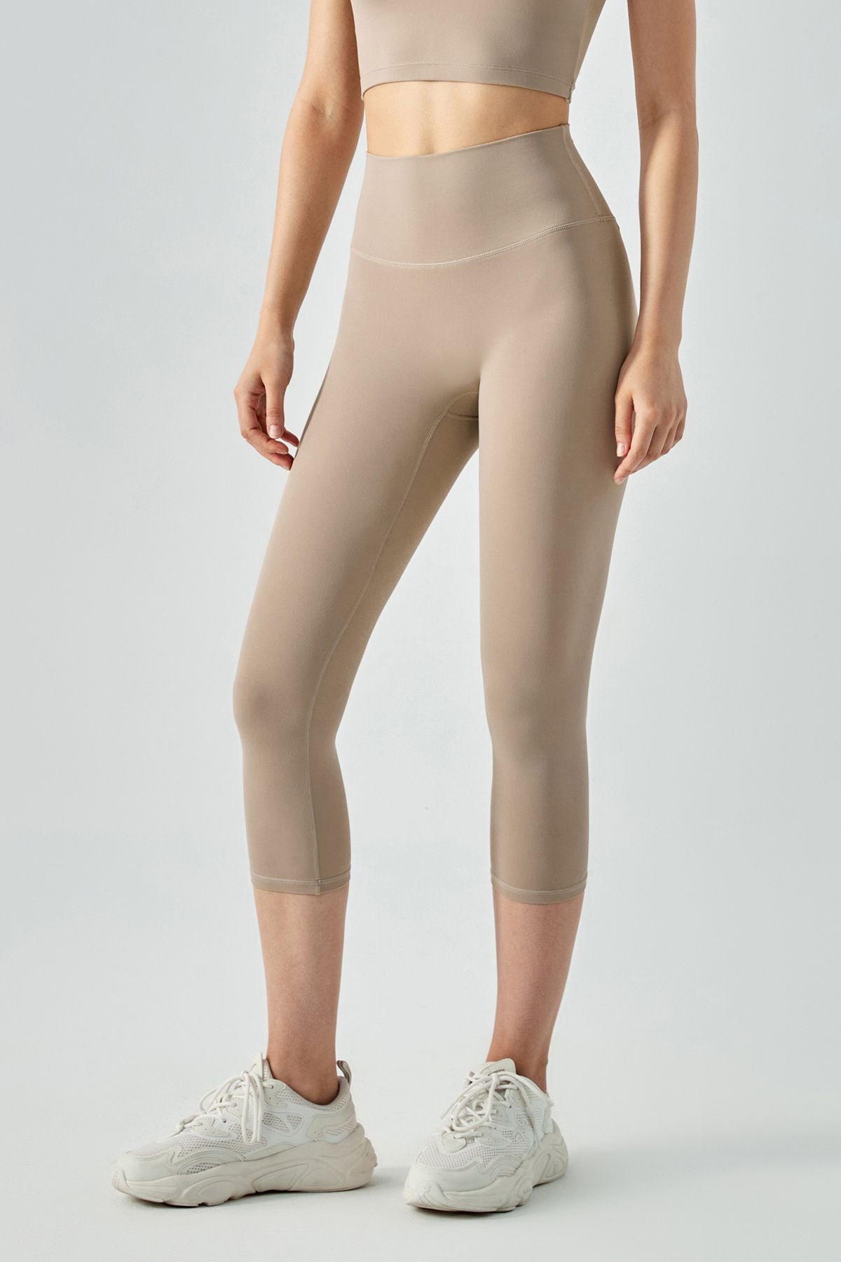 No Front Seam Capri Leggings