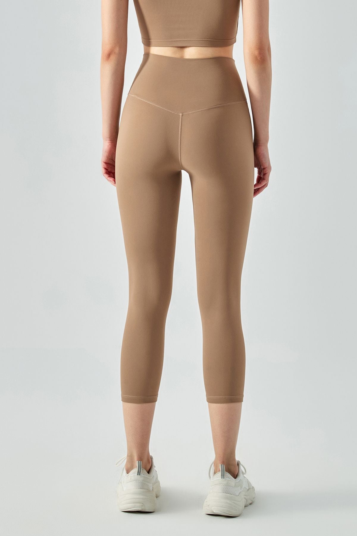 No Front Seam Capri Leggings