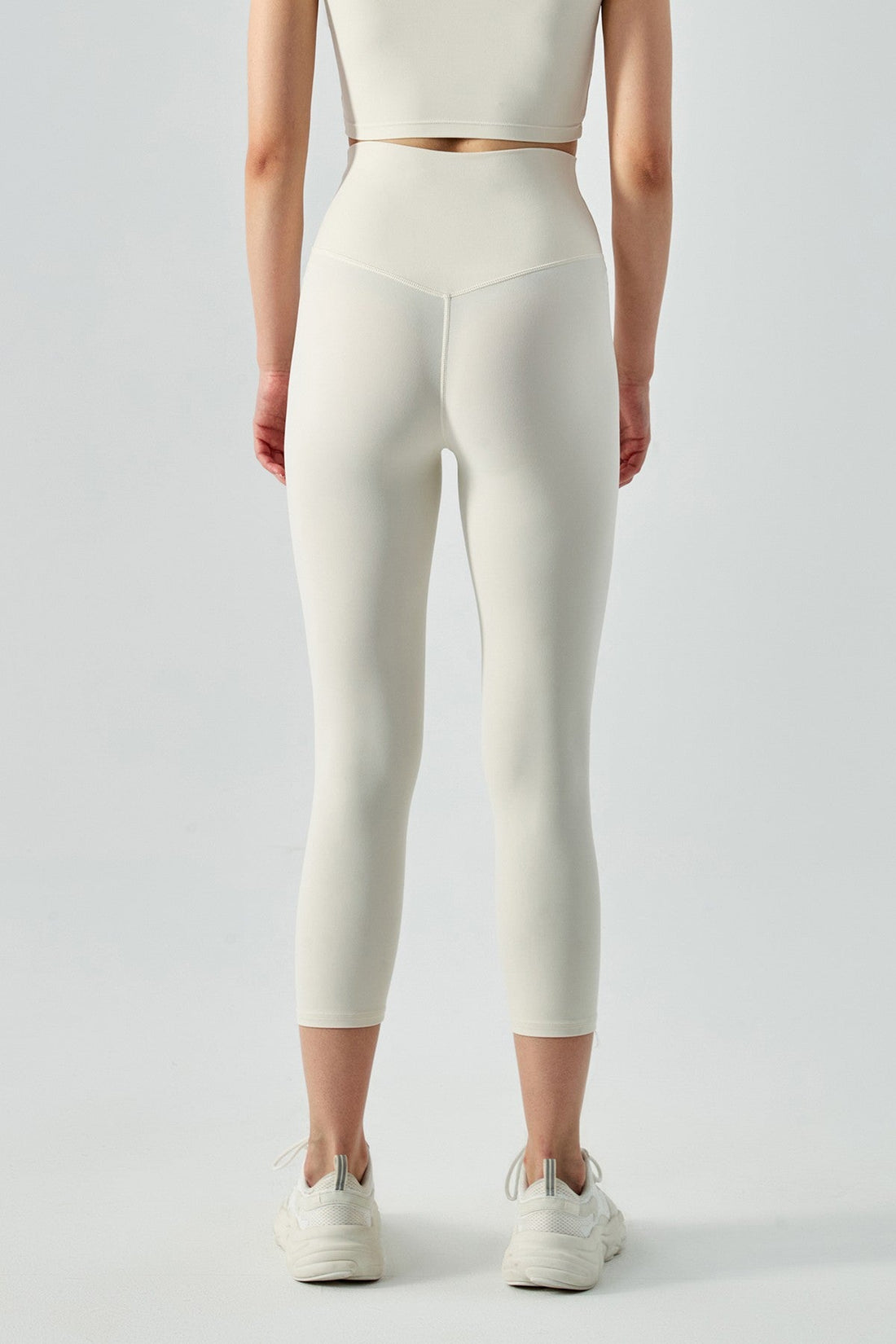 No Front Seam Capri Leggings