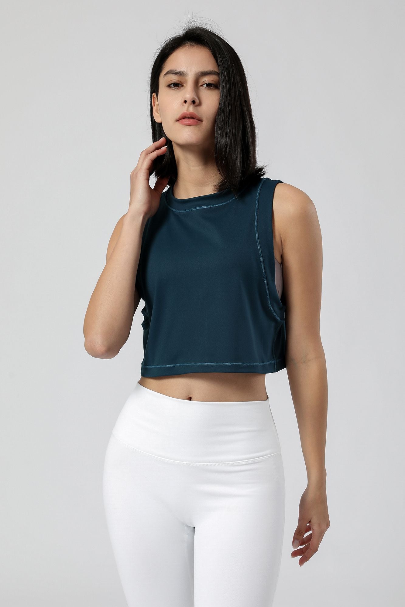 Sleeveless Cropped Tank Tops – Trendy, Comfortable, &amp; Versatile