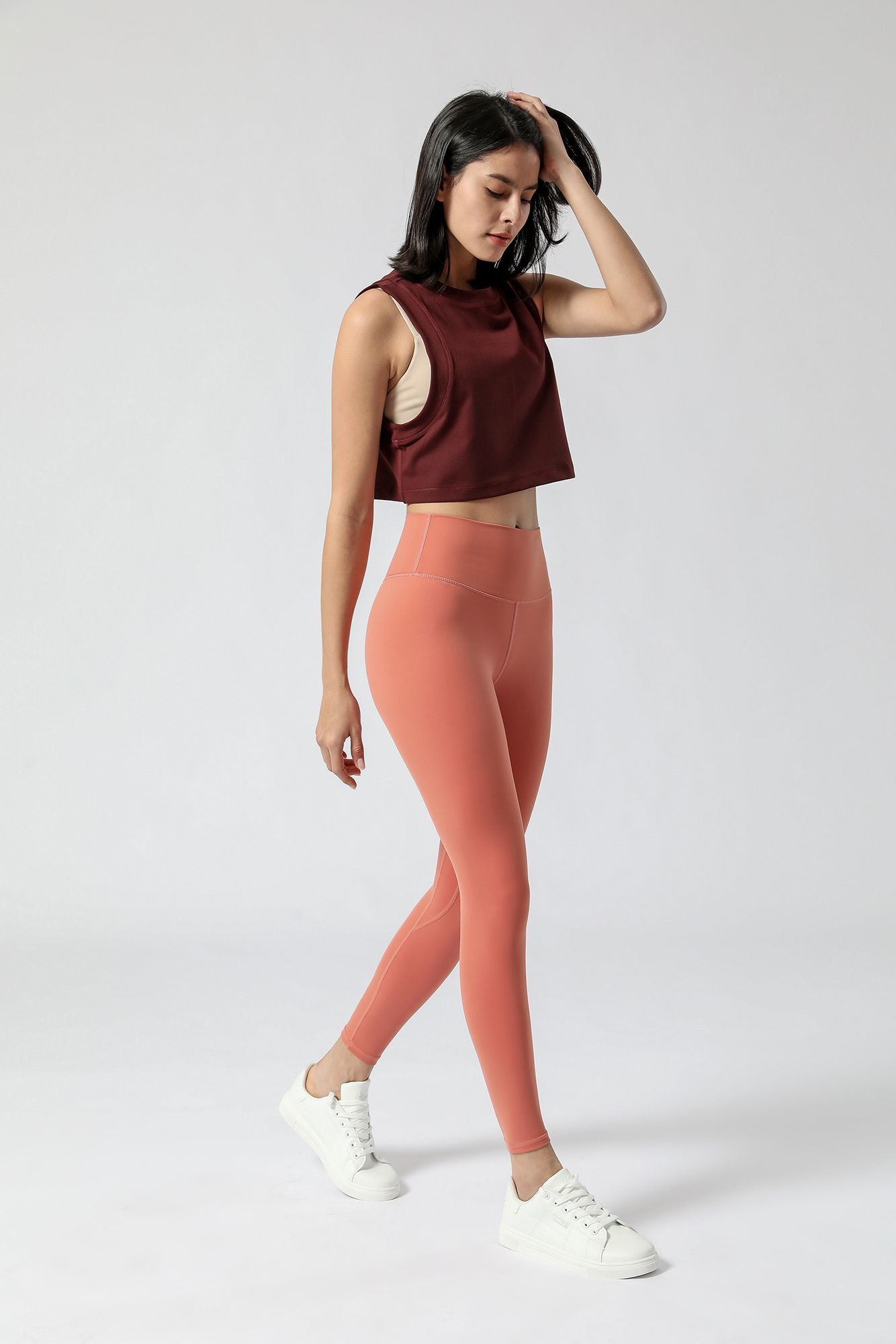 Sleeveless Cropped Tank Tops – Trendy, Comfortable, &amp; Versatile