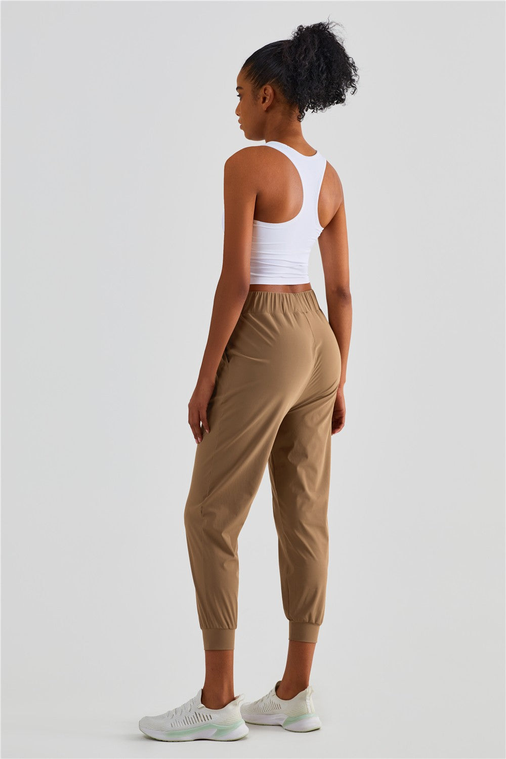 Tapered Crop Pants with Pockets