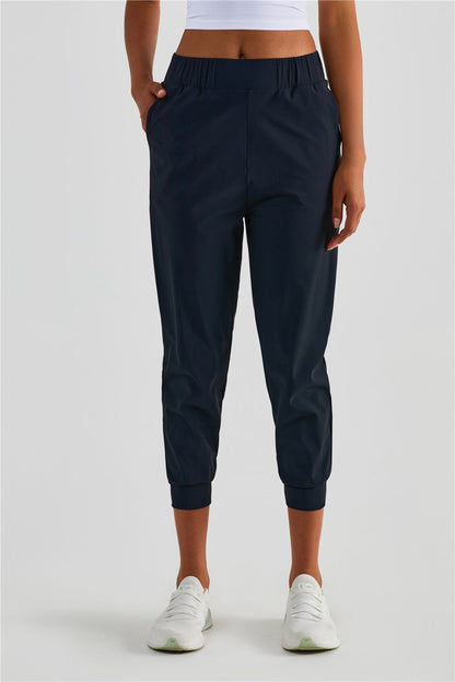 Tapered Crop Pants with Pockets