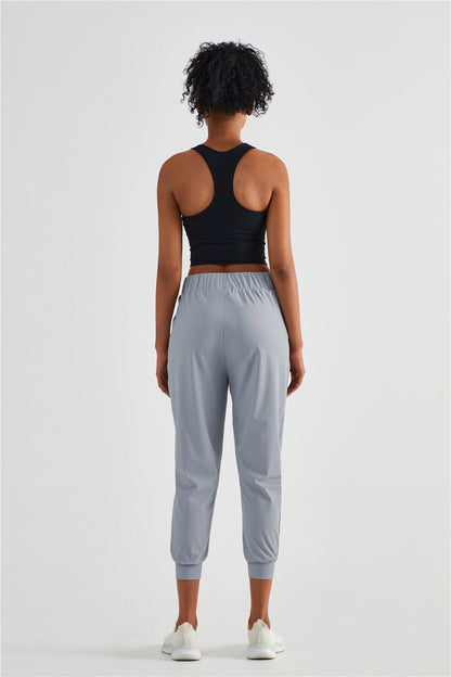 Tapered Crop Pants with Pockets