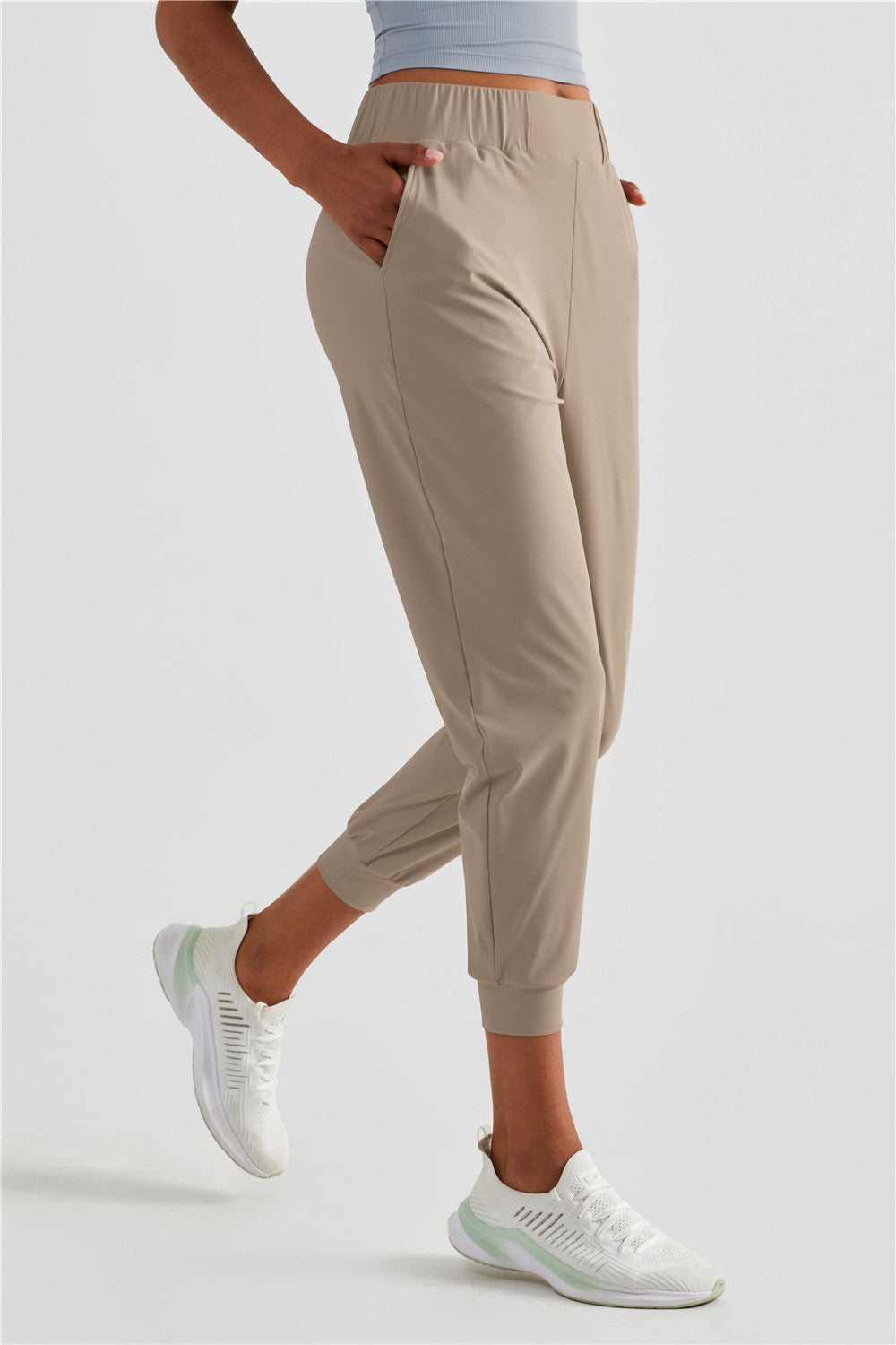 Tapered Crop Pants with Pockets